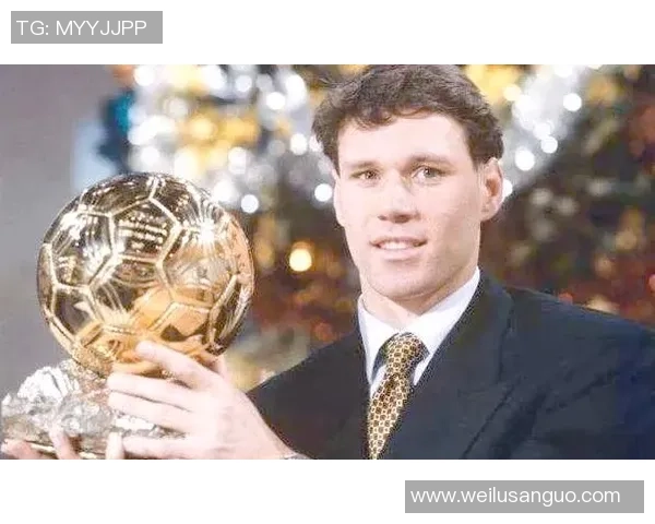 21世纪足球球星第一人如何定义其历史地位与传奇背后故事 21世纪足球球星第一人如何定义其历史地位与传奇背后故事